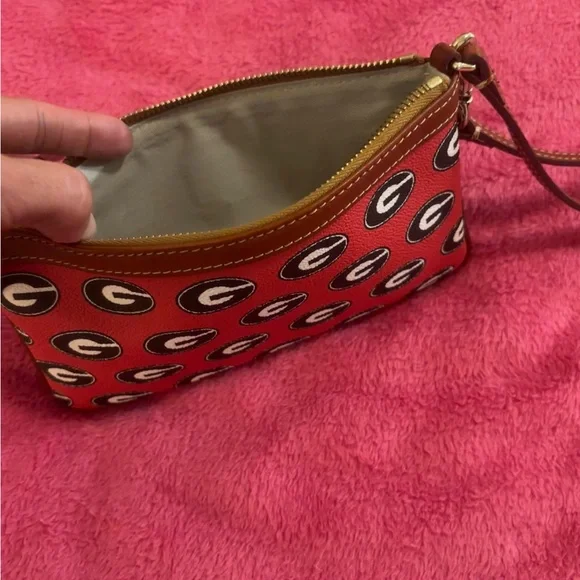COPY - Dooney & Bourke Red Georgia Bulldog wristlet bag - Picture 6 of 6